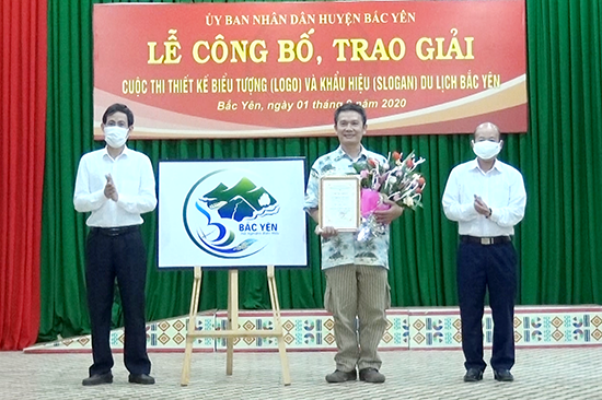 Bắc Yên: Trao giải cuộc thi sáng tác Logo & Slogan du lịch Bắc Yên -