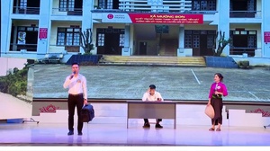Tiểu phẩm "Câu chuyện xã tôi" của đội thi huyện Mai Sơn