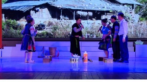 Tiểu phẩm "Xin đừng bắt con vội lấy chồng" của Đội thi huyện Vân Hồ