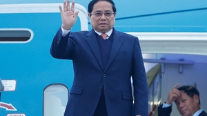 Thủ tướng Phạm Minh Chính lên đường thăm, làm việc tại Lào