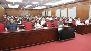 Kỳ họp chuyên đề thứ 32, HĐND tỉnh khóa XV