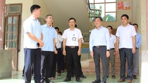 Đồng chí Chủ tịch UBND tỉnh làm việc tại huyện Thuận Châu