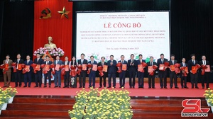Sơn La công bố các nghị quyết, quyết định của Trung ương và của tỉnh về thực hiện chính quyền địa phương hai cấp; thành lập tổ chức đảng; chỉ định nhân sự cấp ủy, lãnh đạo HĐND, UBND, Ủy ban MTTQ Việt Nam cấp xã