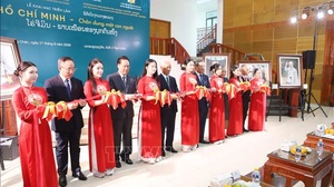 Triển lãm 'Hồ Chí Minh - Chân dung một con người' tại Lào