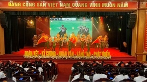  Tự hào người nữ chiến sĩ công an