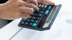 Từ năm 2026, bán hàng online trên sàn phải nộp thuế thế nào?