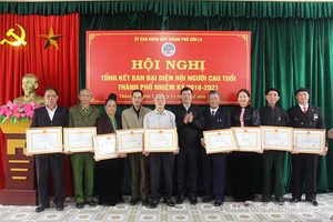 Chăm sóc và phát huy vai trò người cao tuổi