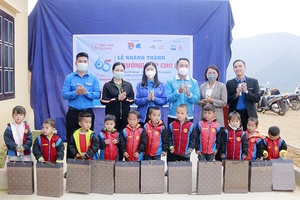 Khánh thành “Trường đẹp cho em” tại xã Nậm Giôn