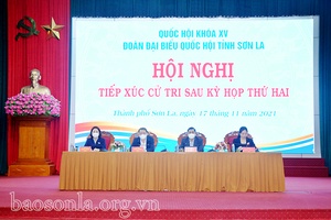 Đoàn ĐBQH tỉnh Sơn La tiếp xúc cử tri Thành phố