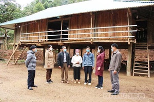 Quỳnh Nhai bàn giao 48 nhà đại đoàn kết cho hộ nghèo