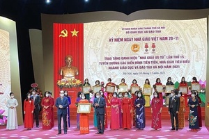 Khen thưởng cần hướng về tập thể, cá nhân ở cơ sở