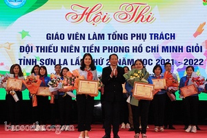 Hội thi giáo viên làm Tổng phụ trách Đội giỏi