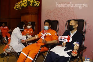 Tuần lễ hồng EVN lần thứ VII