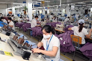 Cần chương trình phục hồi kinh tế quy mô đủ lớn