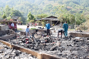 Hỏa hoạn làm cháy hoàn toàn nhà một hộ dân