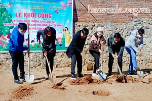 Khởi công xây dựng điểm trường mầm non tại bản Lụng Há