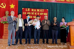 Ra mắt Câu lạc bộ "Liên thế hệ tự giúp nhau"