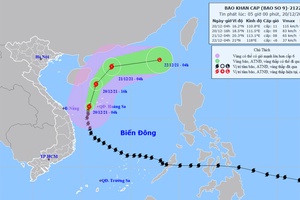 Bão số 9 di chuyển theo hướng Bắc Đông Bắc và suy yếu dần