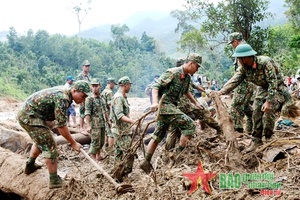 “Phi chính trị hóa” quân đội nhìn từ thiên tai