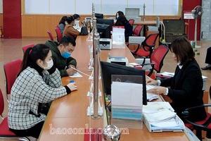 Bảo đảm cung ứng đủ tiền mặt phục vụ người dân