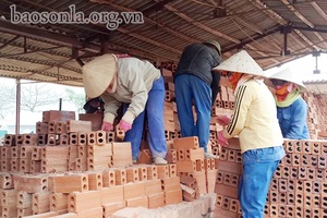 Đồng hành hỗ trợ người dân và doanh nghiệp duy trì sản xuất, kinh doanh