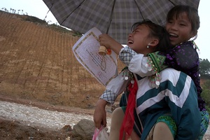 Để phim tài liệu phát huy vai trò trong cuộc sống