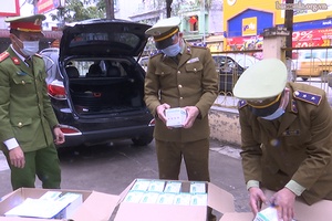 Xử phạt 4 cơ sở vi phạm về kinh doanh khẩu trang