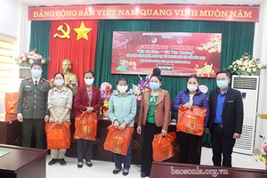 Chương trình "Tết sẻ chia - Tết yêu thương"