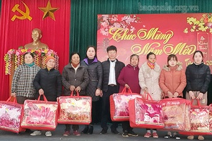 Giúp đỡ xã vùng đặc biệt khó khăn