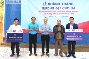Khánh thành 2 công trình "Trường đẹp cho em" tại xã Mường Khiêng