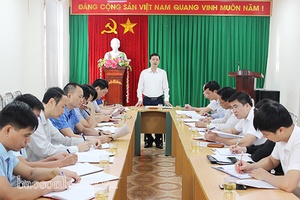 Đảng ủy Khối các cơ quan và doanh nghiệp tỉnh làm việc với Đảng ủy Quỹ Bảo vệ và Phát triển rừng