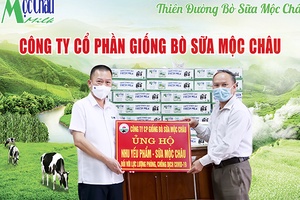 Ủng hộ hơn 500 triệu đồng phòng, chống dịch COVID-19