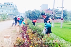 Lao động sáng tạo, xây dựng gia đình bình đẳng, hạnh phúc