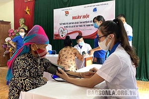 "Ngày hội Thầy thuốc trẻ làm theo lời Bác" 