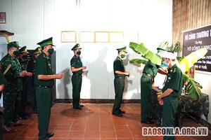 Nén đau thương cùng đồng đội chống dịch COVID-19