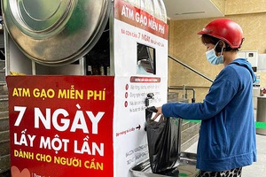ATM gạo thông minh hỗ trợ người dân trong đại dịch