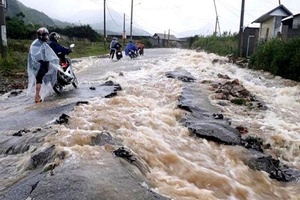 Bắc Bộ mưa dông, vùng núi đề phòng mưa lớn, lũ quét, sạt lở đất