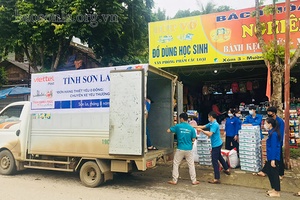 "Đơn hàng thiết yếu 0 đồng, chuyến xe yêu thương - vượt qua đại dịch"