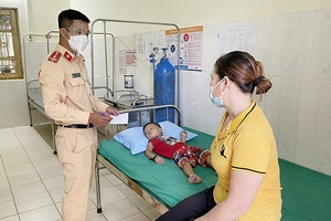 Hỗ trợ cứu cháu bé bị đuối nước