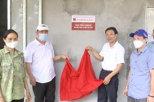 Agribank Chi nhánh Mộc Châu bàn giao nhà “Mái ấm nông dân” tại Tân Hợp