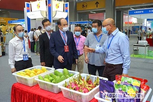 Nông sản Sơn La tham gia Hội chợ hoa quả Quảng Châu 2021