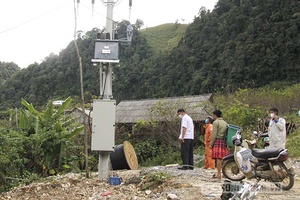 Đưa điện lưới quốc gia đến các bản vùng sâu, vùng xa