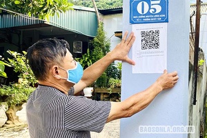 Người cao tuổi đồng hành trong phòng, chống dịch bệnh Covid-19