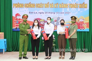 Tuyên truyền pháp luật phòng, chống cháy nổ và kỹ năng thoát hiểm cho học sinh