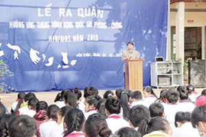 Yên Châu: Ra quân hưởng ứng Tháng hành động Quốc gia phòng, chống HIV/AIDS 