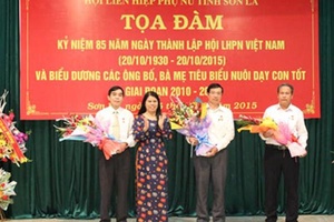 Tọa đàm kỷ niệm 85 năm Ngày thành lập Hội LHPN Việt Nam; biểu dương điển hình nuôi dạy con tốt 