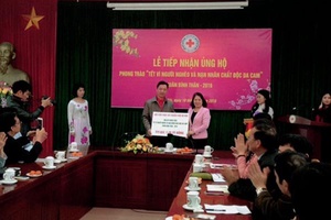 Tiếp nhận hơn 10,4 tỷ đồng ủng hộ phong trào “Tết vì người nghèo và nạn nhân chất độc da cam”