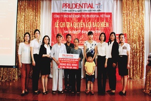 Công ty BHNT Prudential Việt Nam:  Chi trả 980 triệu đồng quyền lợi BHNT cho khách hàng