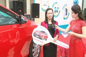 Khách hàng ABBANK Phòng Giao dịch huyện Sốp Cộp trúng giải đặc biệt 1 xe ô tô Toyota Vios