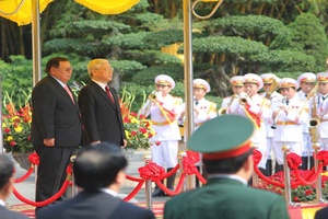 Tổng Bí thư Nguyễn Phú Trọng đón và hội đàm với Tổng Bí thư, Chủ tịch nước Lào Bun-nhăng Vo-la-chít